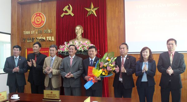 Công bố quyết định của Ban Bí thư về công tác cán bộ