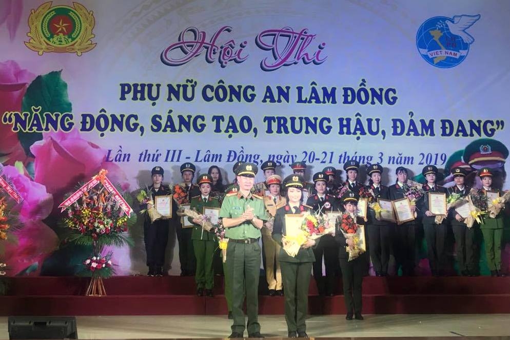Trao giải Hội thi Phụ nữ Công an Lâm Đồng &quot;Năng động, sáng tạo, trung hậu, đảm đang&quot; lần thứ III, năm 2019