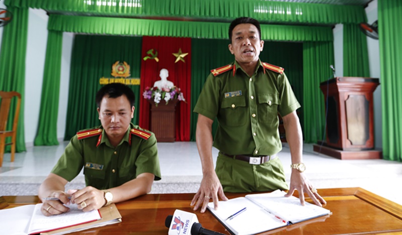 Khuất tất trong việc bán hồ sơ dự thầu?
