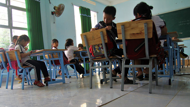  Một trong nhiều phòng học của Trường Tiểu học Đức Phổ bị sụt lún