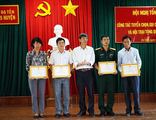 Đạ Tẻh: Không ngừng nâng cao chất lượng thanh niên nhập ngũ