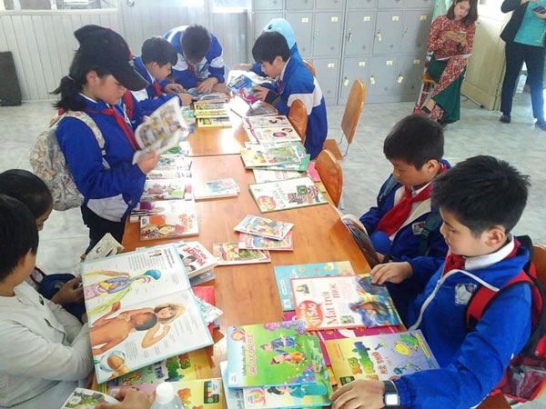 Đông đảo học sinh tham gia ngày hội sách