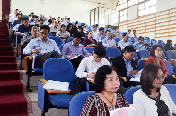 Các đại biểu tham dự hội thảo