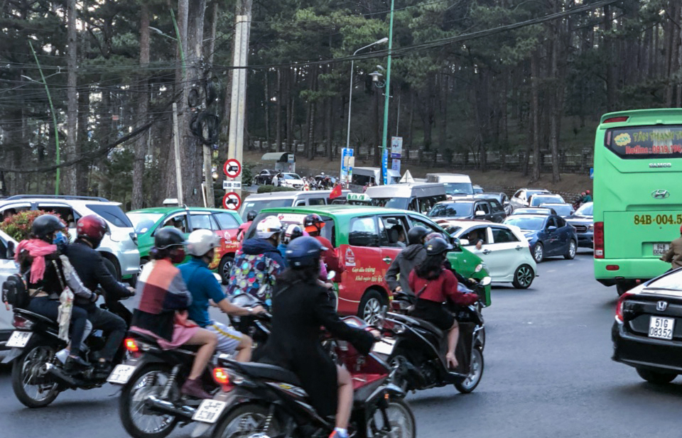 Chủ tịch UBND tỉnh gửi công điện yêu cầu thực hiện đồng bộ các giải pháp nhằm đảm bảo an toàn giao thông dịp lễ