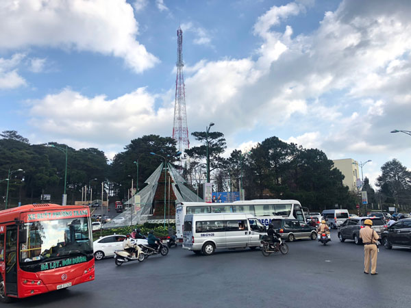Đà Lạt: Phân luồng giao thông đèo Prenn dịp lễ 30/4 - 1/5