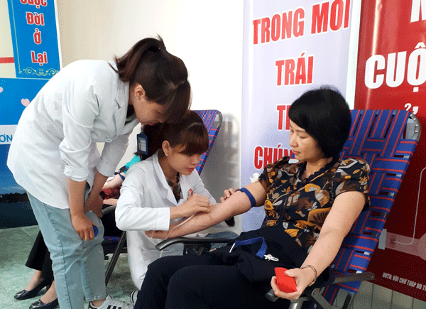 LĐLĐ tỉnh tổ chức hiến máu tình nguyện đợt I/2019