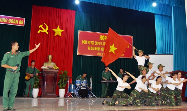 Văn nghệ chào mừng