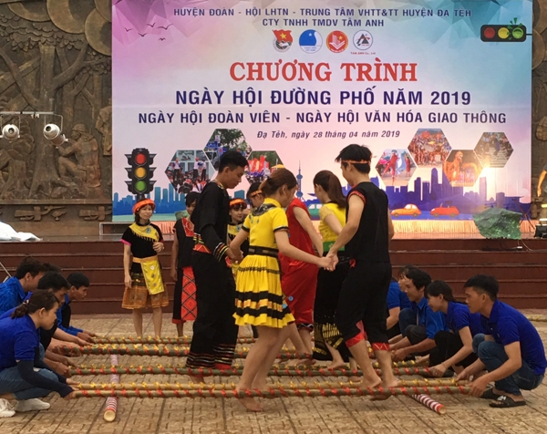 Phần thi nhảy sạp của các đội
