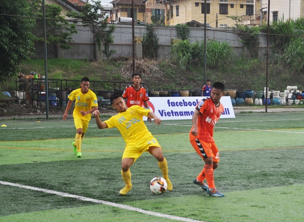 Chủ nhà Lâm Đồng thắng 2-1 trước đội trẻ SHB Đà Nẵng trong trận khai mạc