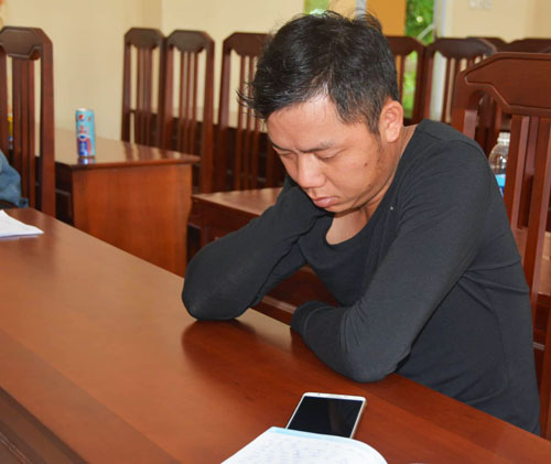 Khởi tố bị can giết vợ rồi đốt phi tang xác ở Đơn Dương