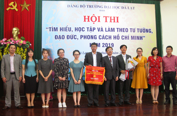 Trường ĐH Đà Lạt: Hội thi tìm hiểu &quot;Học tập và làm theo tư tưởng, đạo đức, phong cách Hồ Chí Minh&quot;