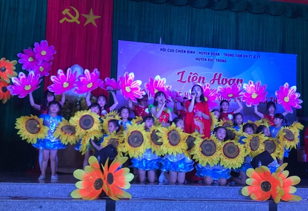 Liên hoan tiếng hát ba thế hệ huyện Đức Trọng lần thứ 3 năm 2019