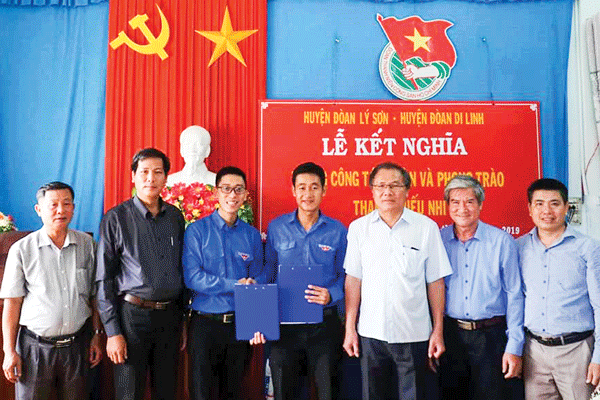 Giáo dục tình yêu biển đảo cho thanh niên