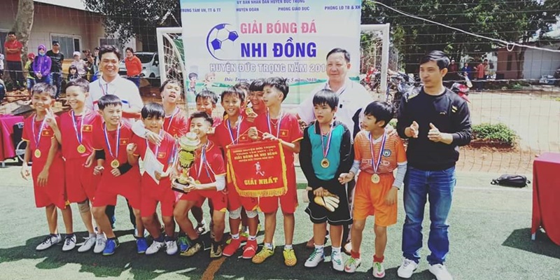 Trao giải Nhất cho thị trấn Liên Nghĩa