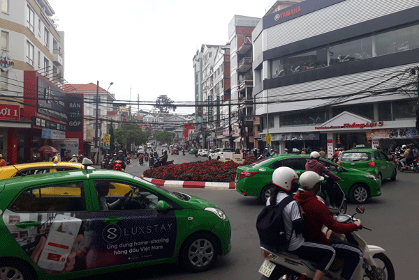 Nỗ lực xây dựng môi trường giao thông thân thiện, an toàn