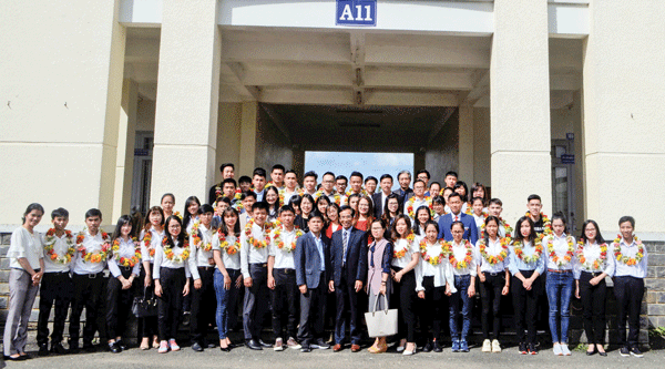 Lan tỏa phong trào sinh viên nghiên cứu khoa học