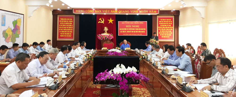 Hội nghị giao ban công tác Tuyên giáo khu vực miền Đông Nam bộ