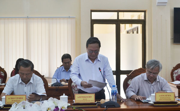 Đại diện Ban Tuyên giáo các địa phương phát biểu trao đổi tại họi nghị
