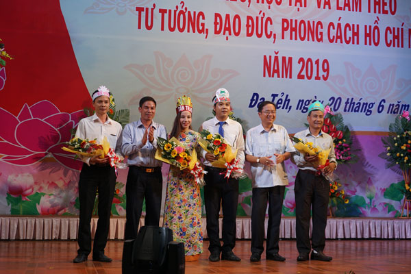 Chung kết Hội thi &quot;Tìm hiểu, học tập và làm theo tư tưởng, đạo đức, phong cách Hồ Chí Minh&quot; huyện Đạ Tẻh
