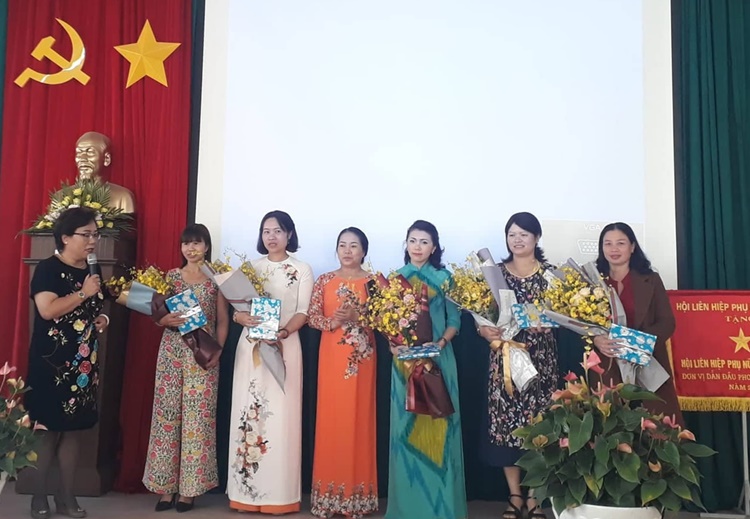 Câu lạc bộ Nữ doanh nhân kết nạp thêm 5 thành viên mới