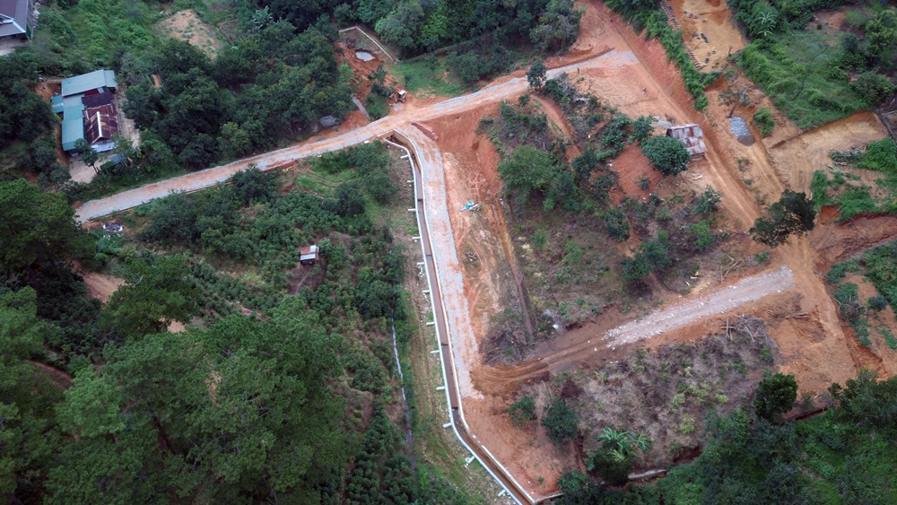 Xây dựng điểm du lịch không phép trên đèo Mimosa