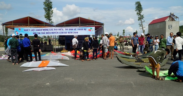 Hội thi thả diều huyện Lâm Hà năm 2019