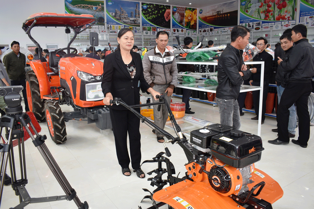 Siêu thị Thế giới Nông nghiệp gồm khá nhiều mặt hàng sản xuất trong và ngoài nước với thương hiệu uy tín chất lượng cao