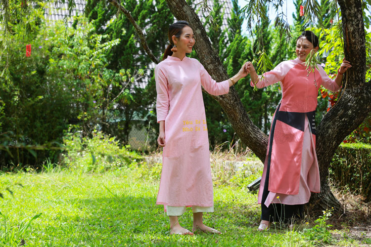 Vẻ năng động và hiện đại của các cô gái trẻ