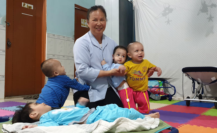 Những ''cánh én'' làm nên mùa xuân