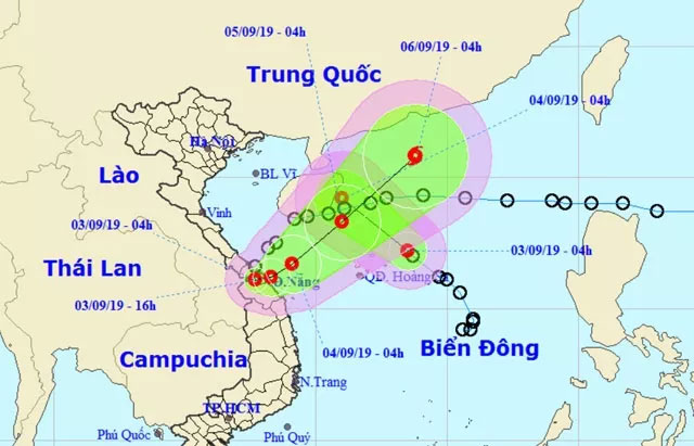 Áp thấp nhiệt đới đi vào đất liền, Trung Bộ mưa lớn