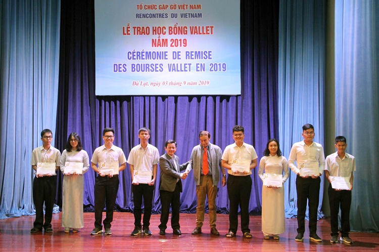 179 suất Học bổng Vallet tặng học sinh, sinh viên xuất sắc trong học tập