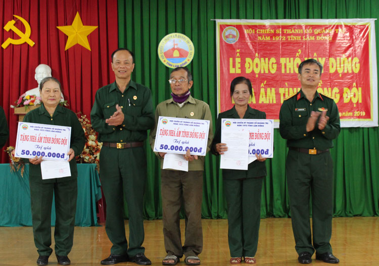 Di Linh: Khởi công xây dựng Nhà ấm tình đồng đội