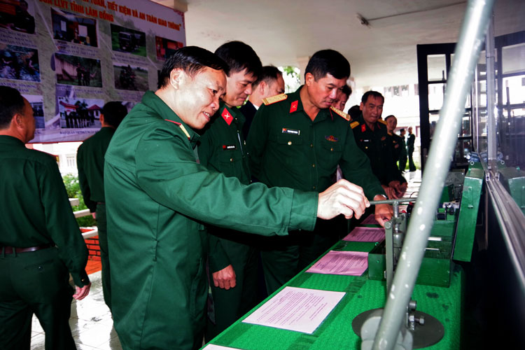 Sơ kết 5 năm thực hiện Cuộc vận động &quot;Quản lý, khai thác vũ khí trang bị kỹ thuật tốt, bền, an toàn, tiết kiệm...&quot;