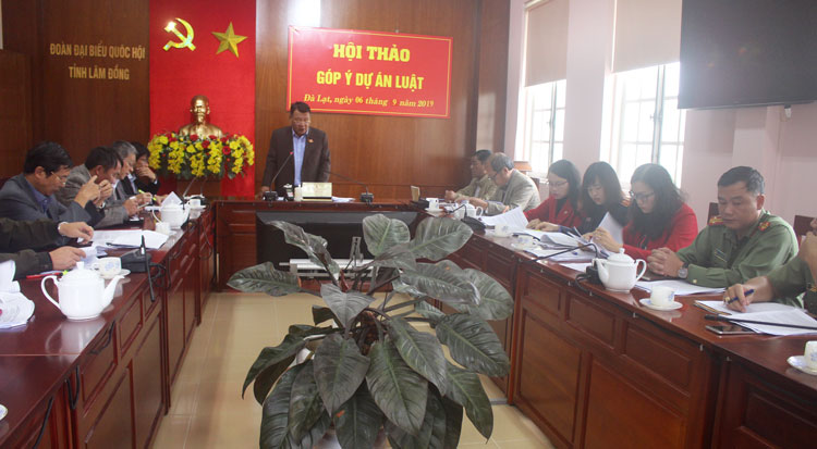 Góp ý Luật Cán bộ công chức và Luật Viên chức