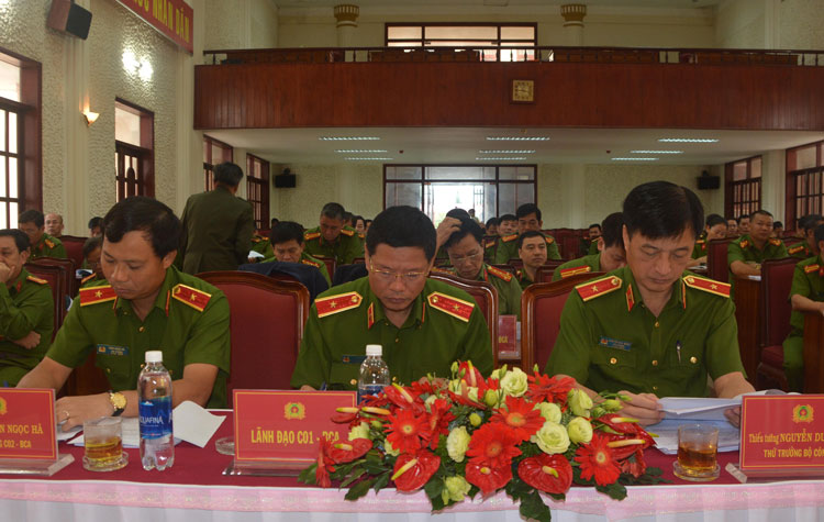 Các đại biểu tham dự hội nghị sáng nay