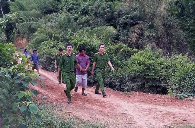 Khởi tố, bắt tạm giam đối tượng dụ dỗ các bé gái…