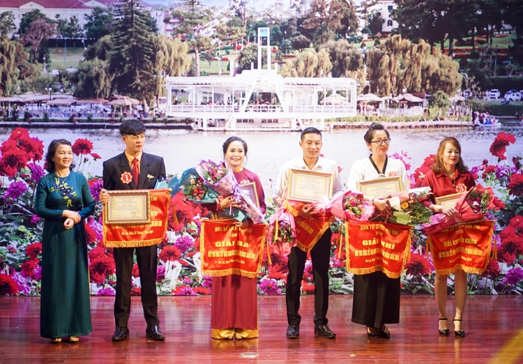 Dalattourist đoạt giải nhất Hội thi Ứng xử văn minh du lịch