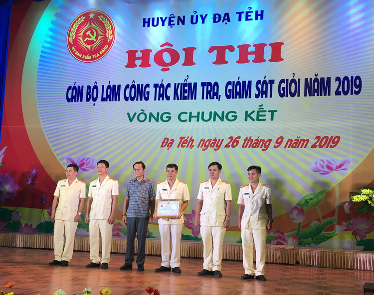 Tự hào &quot;nghề&quot; kiểm tra, giám sát (Kỳ 2)