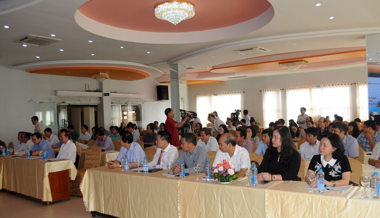 Các đại biểu tham dự khai mạc Hội nghị tập huấn