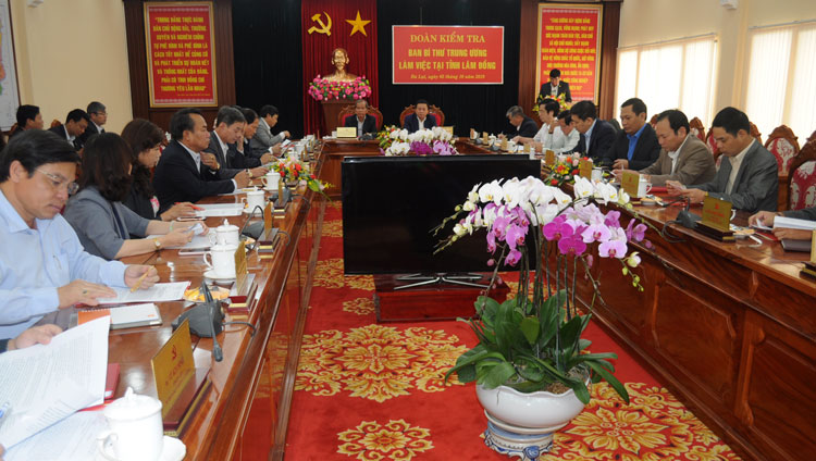 Toàn cảnh buổi làm việc