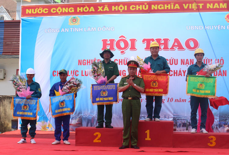 Hội thao nghiệp vụ chữa cháy và cứu nạn cứu hộ cụm thi đua số 2 năm 2019