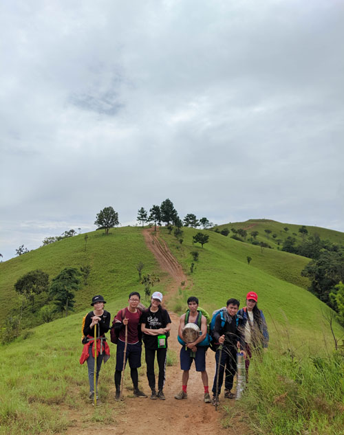 Cung đường Tà Năng - Phan Dũng từng bước hiện ra trước mắt người trekking vô cùng đẹp và thú vị.
