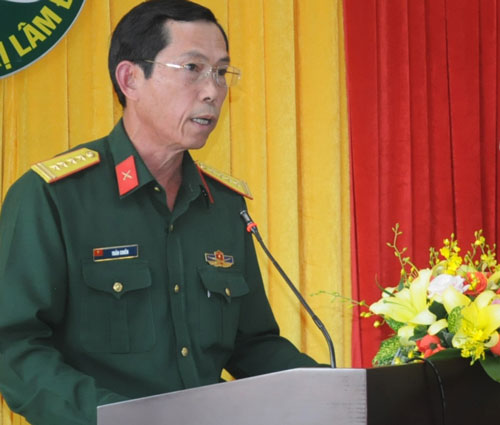 Đại biểu phát biểu tham luận tại hội thảo