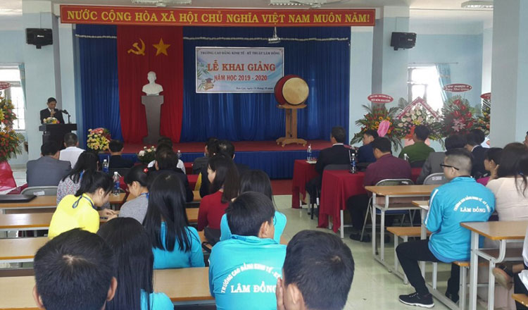 Trường Cao đẳng Kinh tế - Kỹ thuật Lâm Đồng cơ sở II khai giảng năm học mới 2019 - 2020