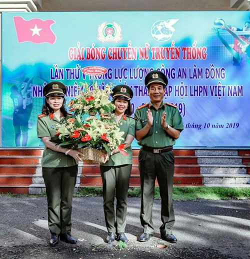 Khai mạc giải Bóng chuyền nữ truyền thống Công an tỉnh