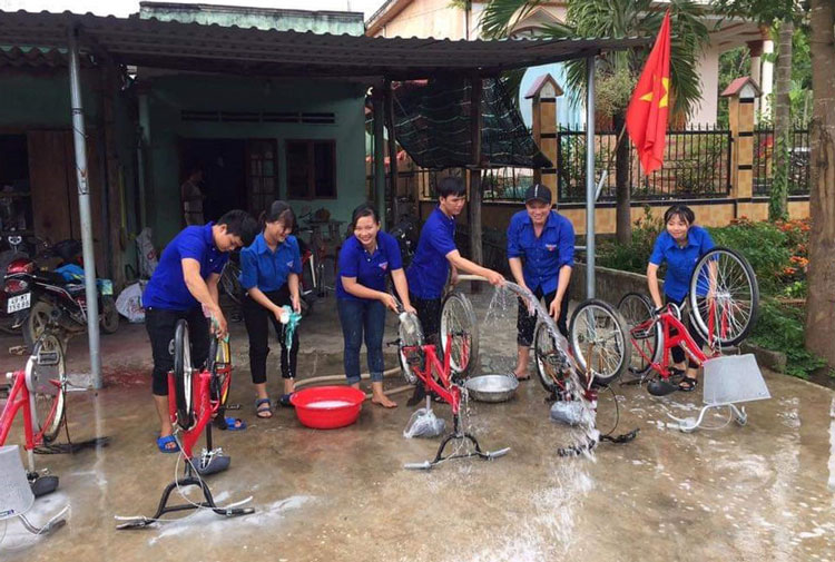 Các cơ sở đoàn phát huy vai trò của lực lượng cộng tác viên trong tình hình thiếu nhân lực. Ảnh: V.Quỳnh