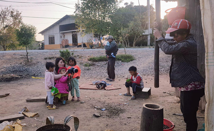 Những ngôi làng thuộc vùng đệm Vườn Quốc gia Bidoup - Núi Bà vẫn còn giữ nếp sống, sinh hoạt truyền thống của đồng bào thiểu số. Ảnh: N.Thi