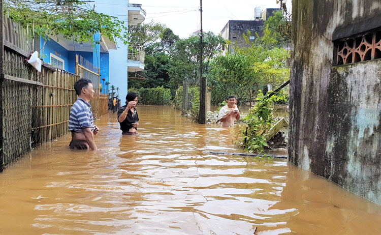 Bảo Lộc cứ mưa lớn là ngập - vì đâu nên nỗi?