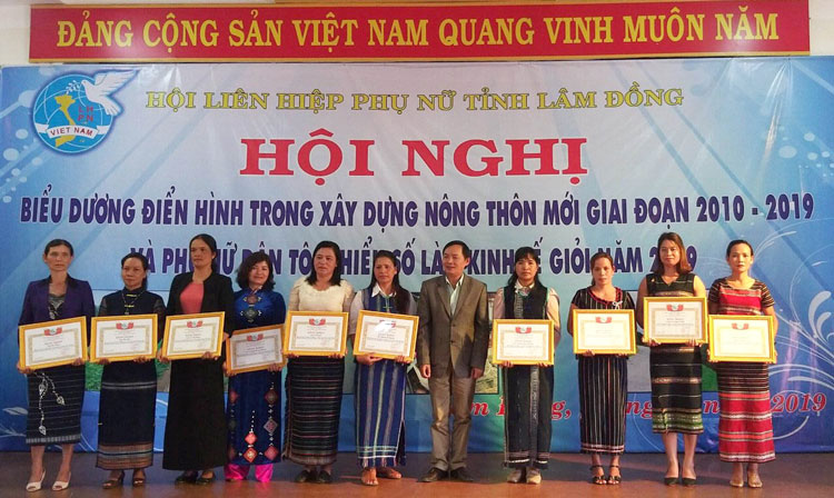Hạt nhân kết nối trong xây dựng nông thôn mới