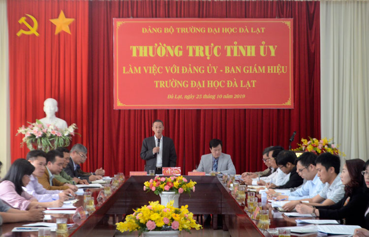 Phó Bí thư Tỉnh ủy làm việc với Trường Đại học Đà Lạt